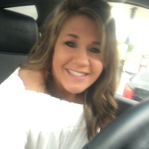 Meet your Posher, Carolyn